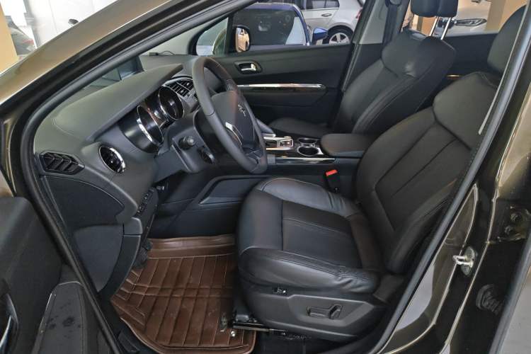 Used Peugeot 3008 2013 2.0L Automatic Trend Edition Left Front Seat