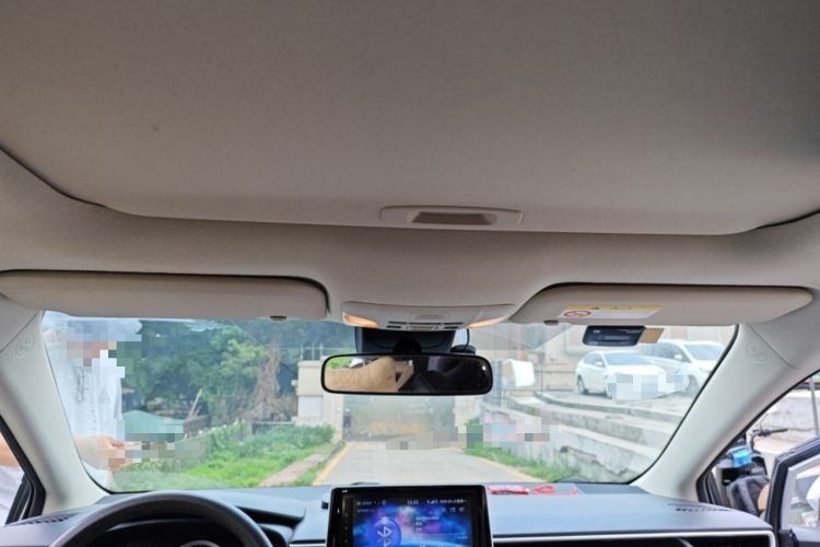 Used Toyota Corolla 2019 Dual-Engine 1.8L E-CVT GL-i Elite Edition Headliner