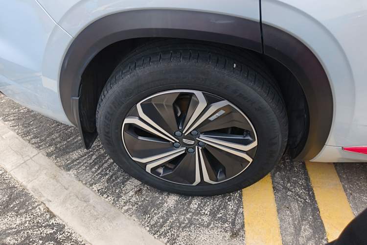 Used Geely Auto Monjaro L 2022 1.5T Leishen Hi·F Plug-in Hybrid Super Xun Exterior 5