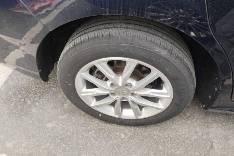 Used BYD Song MAX 2019 1.5T Manual Smart Connect Ruiyi Model 6 Seats China V Standard
