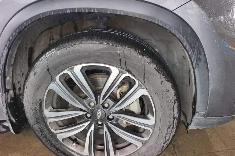 Used Chery Tiggo 8 2021 Kunpeng Edition 390TGDI Automatic Fuyao Version Right Front Wheel Hub