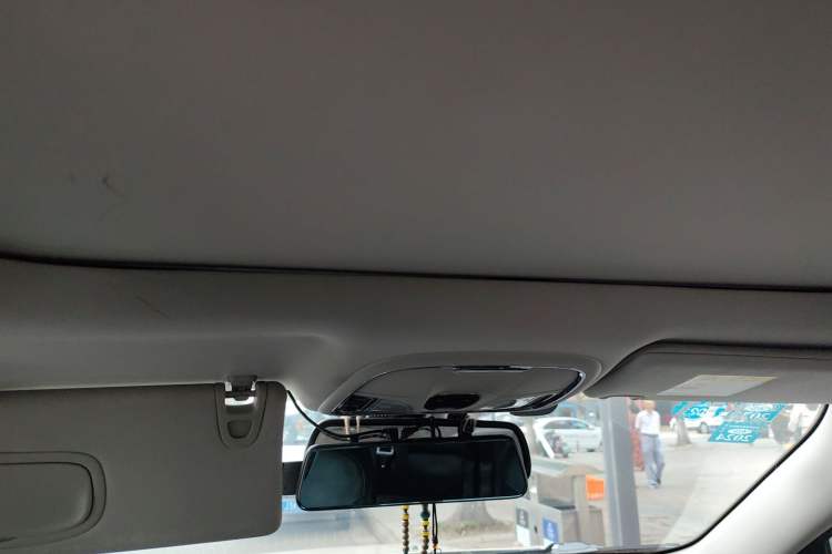 Used Jeep Cherokee 2017 2.0L Superior Edition Headliner