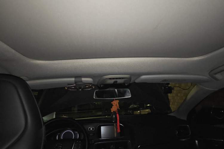 Used Volvo V40 2017 T3 Zhiya Edition Headliner