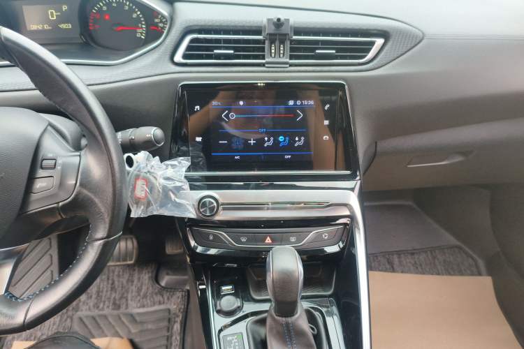 Used Peugeot 308 2019 1.6L Automatic Luxury Version China V Standard Audio And AC Panel