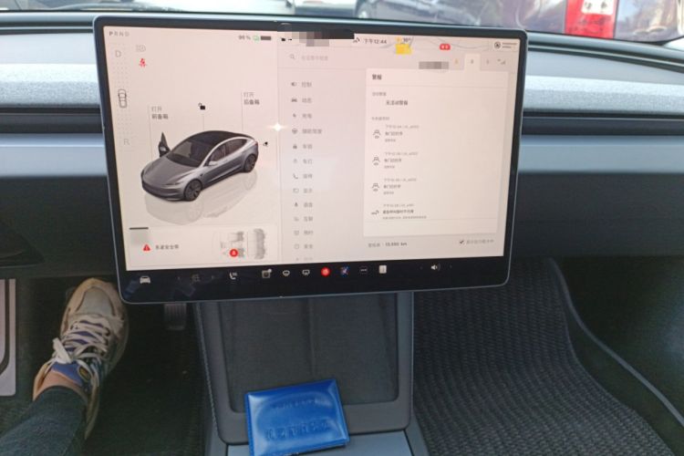 Used Tesla Model 3 2025 Rear-Wheel-Drive Version Audio And AC Panel