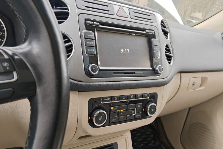 Used Volkswagen Tiguan 2012 2.0 TSI Automatic All-Wheel Drive Flagship Edition