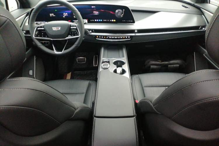 Used Cadillac XT5 2025 2.0T Prestige Version