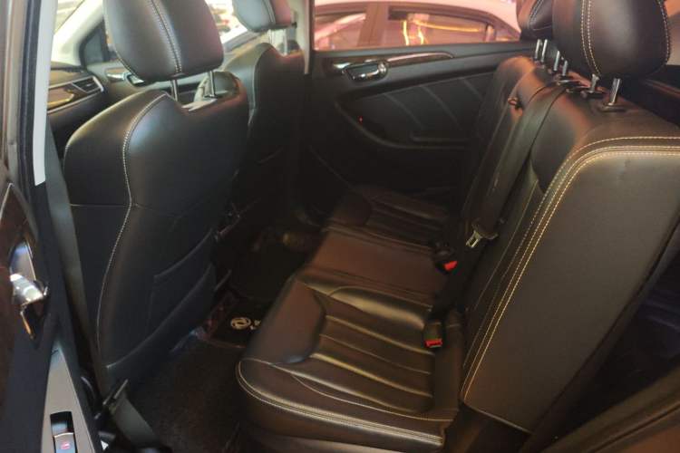 Used Dongfeng Fengon 580 2018 1.5T CVT Luxury Model
