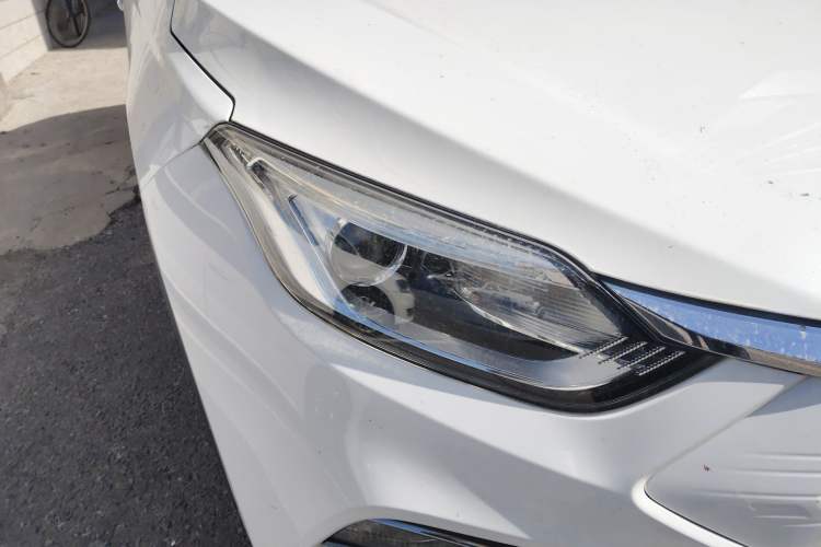 Used JAC Group iEVS4 2019 Luxury Smart Connectivity Model