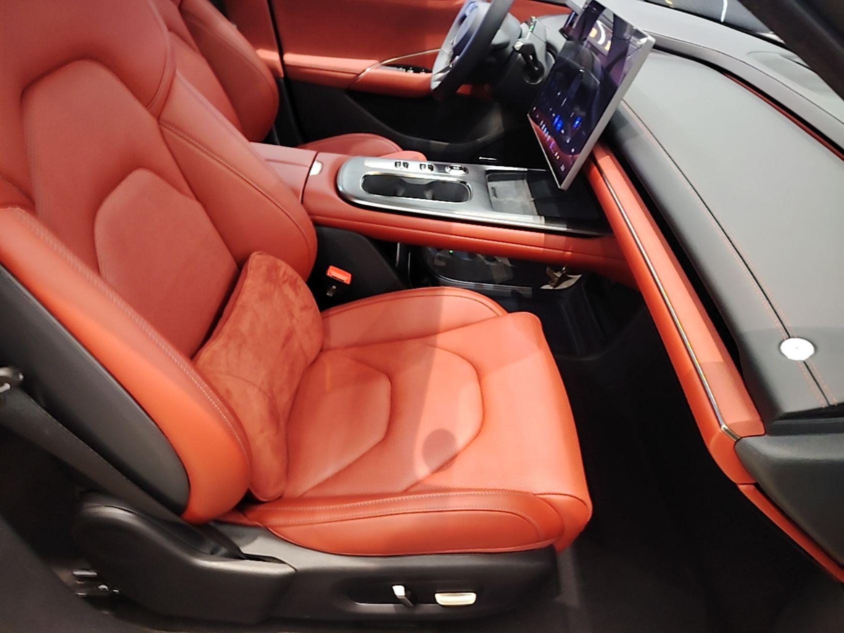 Xiaomi Auto SU7 2024 Rear-Drive Long-Range Intelligent Driving Version — снимка 19