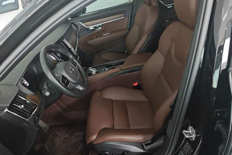 Used Volvo S90 2022 B5 Zhiyuan Luxury Edition
