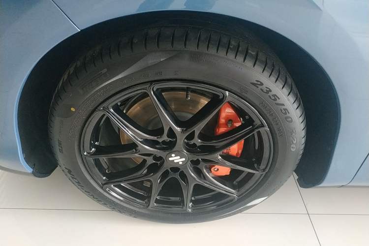 Used IM LS6 2026 Model Pure Electric Ultra Left Front Wheel Hub