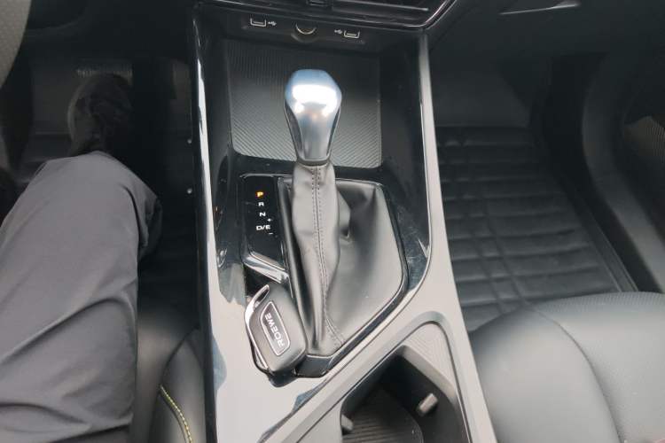 Used Roewe i5 2021 1.5L CVT Diamond Edition
