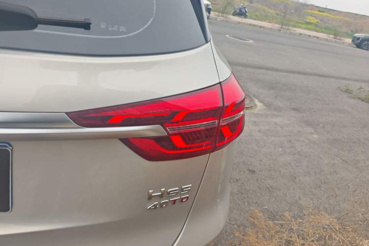 Used Hongqi HS5 2022 Revised Version 2.0T Smart Connect Flagship Edition