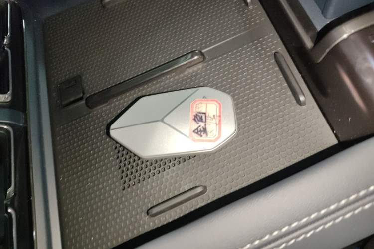 Used Formula Leopard Leopard 5 2023 Navigator Edition
