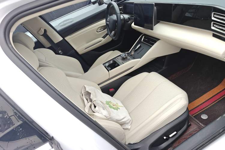 Used BYD Qin L 2024 DM-i 120KM Beyond Model Right Front Seat