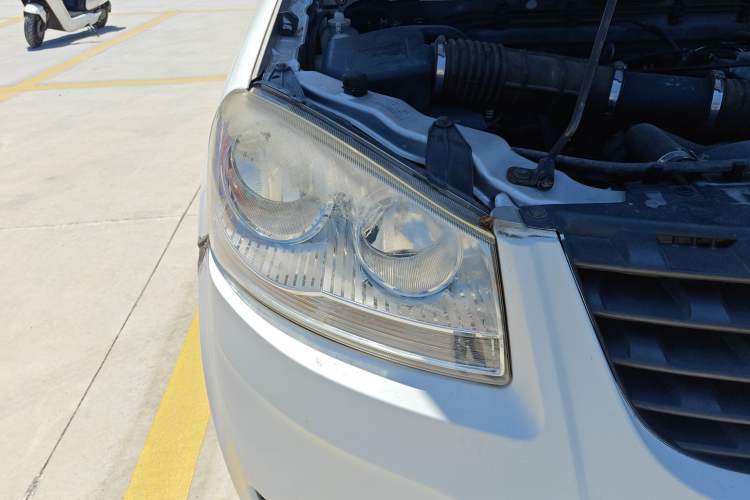 Used Great Wall Wingle 5 2011 2.2L Wealth Edition Two-Wheel Drive Big Double-Cab GW491QE
