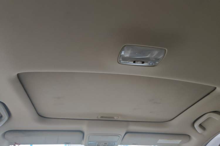 Used Honda CR-V 2010 2.4L automatic four-wheel drive luxury version
