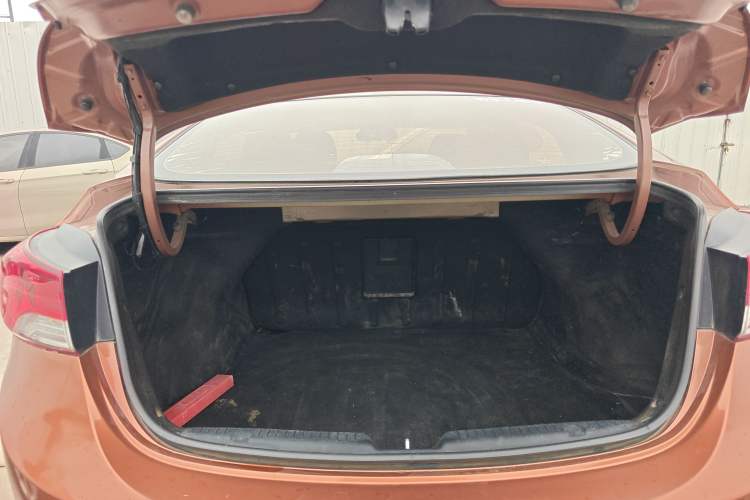 Used Hyundai Elantra (5th Generation / Langdong) 2013 1.6L Automatic Leading Model Trunk