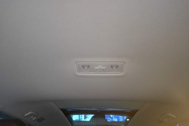 Used Volkswagen Teramont 2020 330TSI Two-Wheel-Drive Luxury Edition China VI Standard
