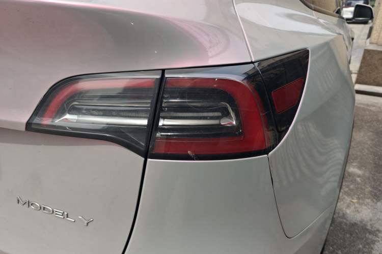 Used Tesla Model Y 2024 Rear-Wheel-Drive Version
