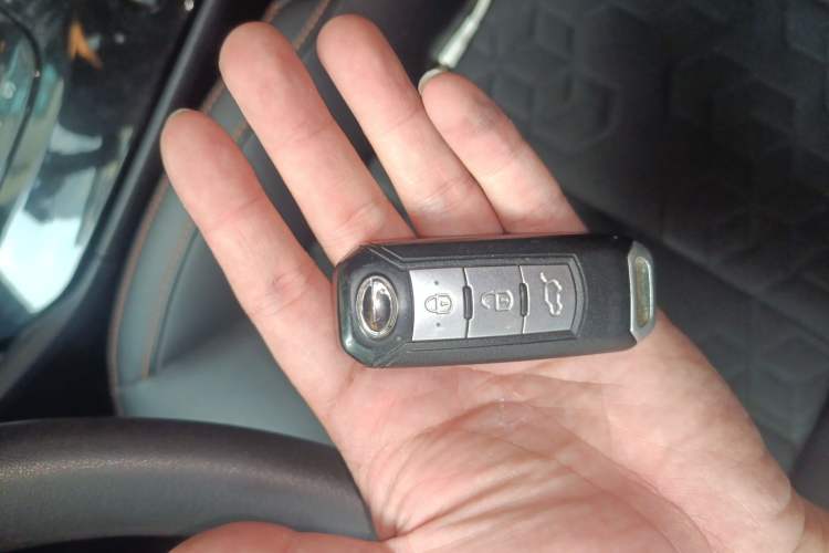 Used GAC Trumpchi GS3 2017 200T Automatic Elite Edition Vehicle Key