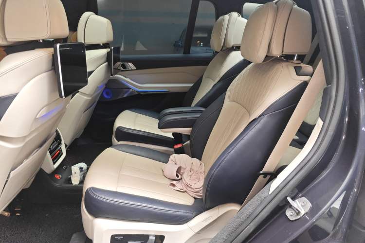 Used BMW X7 2020 xDrive40i Executive M Sport Package
