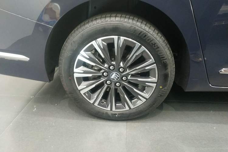 Used Buick GL8 2025 Lu Zun Smart Enjoyment Edition
