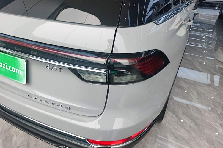 Used Lincoln Aviator 2024 3.0T V6 All-Wheel-Drive Luxury Edition Six Seats
