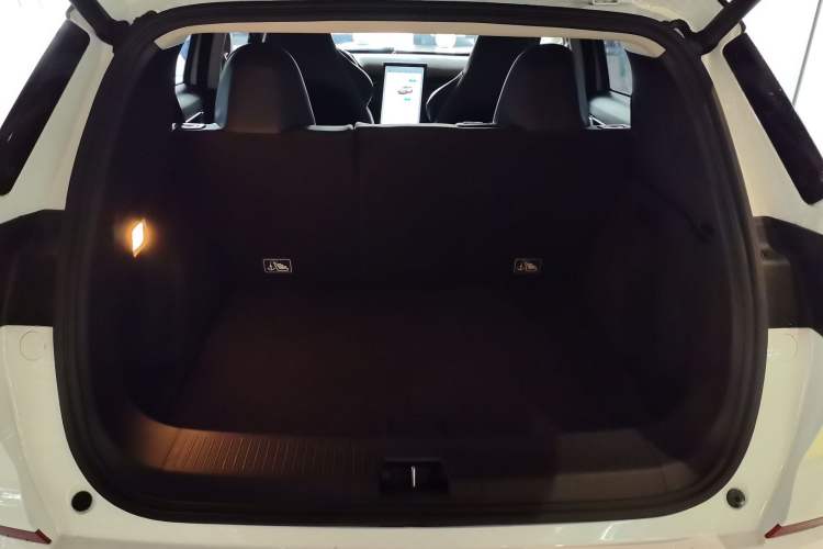 Used XPeng G3 2022 G3i 460N+ Trunk