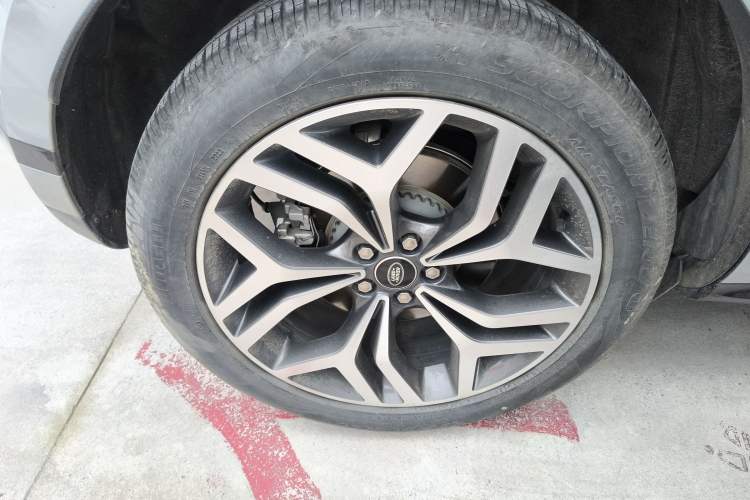 Used Land Rover Range Evoque New Energy 2023 Aurora L P300e Plug-in Hybrid Electric Version