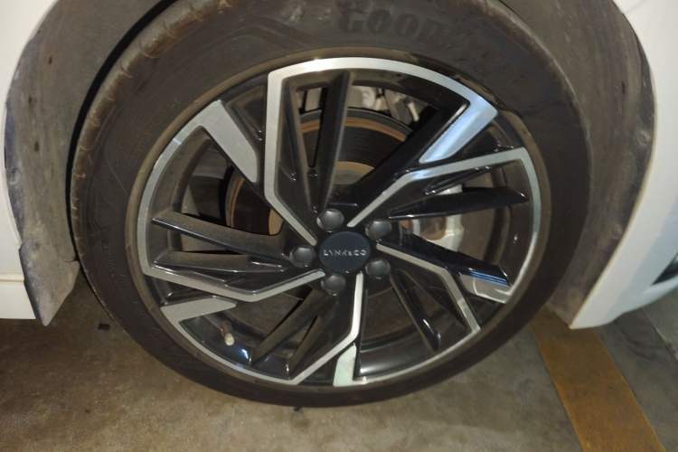 Used Lynk & Co 03 2023 2.0TD DCT JingPro
