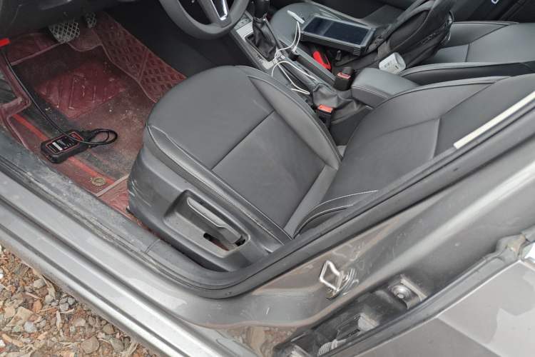 Used Skoda Octavia 2022 1.5L Automatic Comfort Edition Left Front Seat