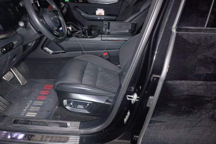 Used Lynk & Co 09 EM-P 2021 2.0T PHEV Halo Six-Seater
