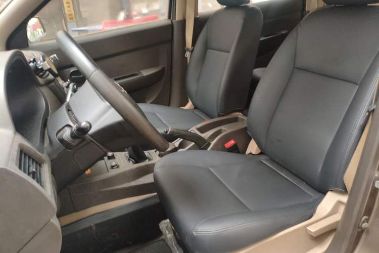 Used Wuling Hongguang 2014 1.5L S Standard Version Left Front Seat
