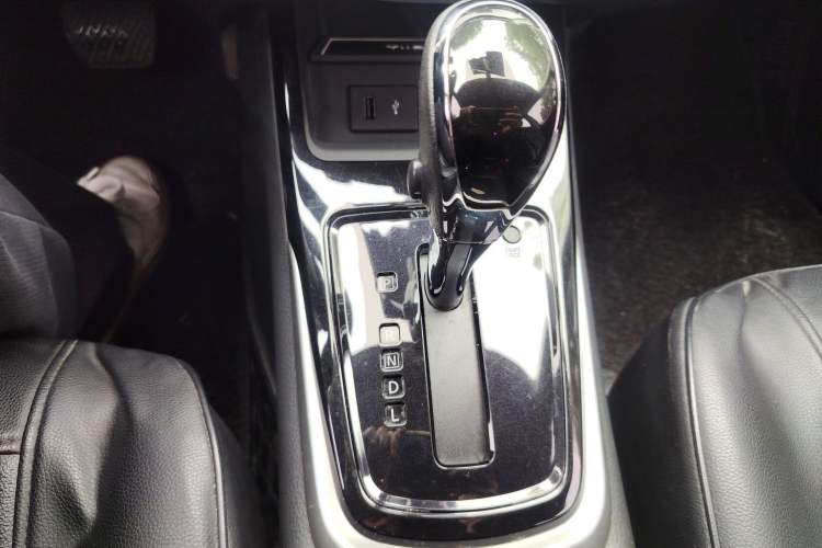 Used Nissan Tiida 2021 1.6L CVT Smart Drive Edition Gear Lever