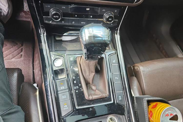 Used Volkswagen Phideon 2016 380TSI Two-Wheel-Drive Supreme Edition