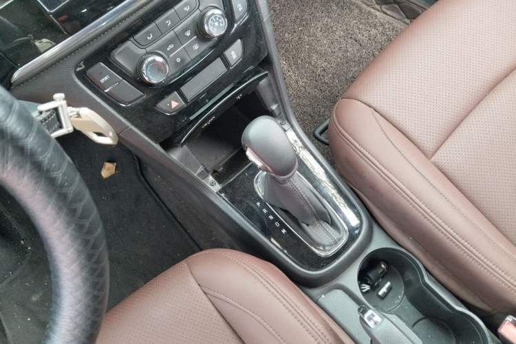 Used Buick Encore 2017 18T Automatic Two-Wheel Drive Urban Leading Model Gear Lever