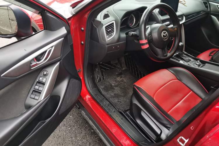 Used Mazda CX-4 2016 2.0L Automatic 2WD Blue Sky Dynamic Edition