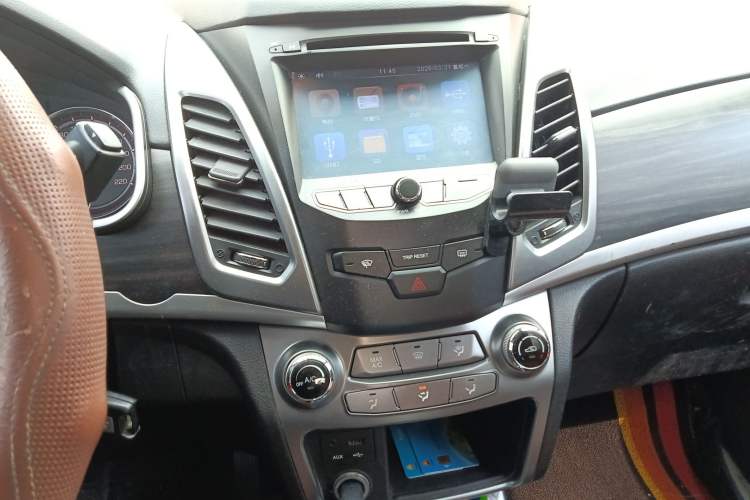 Used SsangYong Korando 2014 2.0L Gasoline Two-Wheel Drive Automatic Elite Navigation Edition