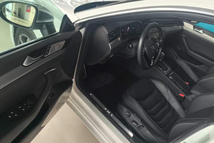 Used Volkswagen FAW-Volkswagen CC 2020 330TSI Glamour Edition China VI Standard
