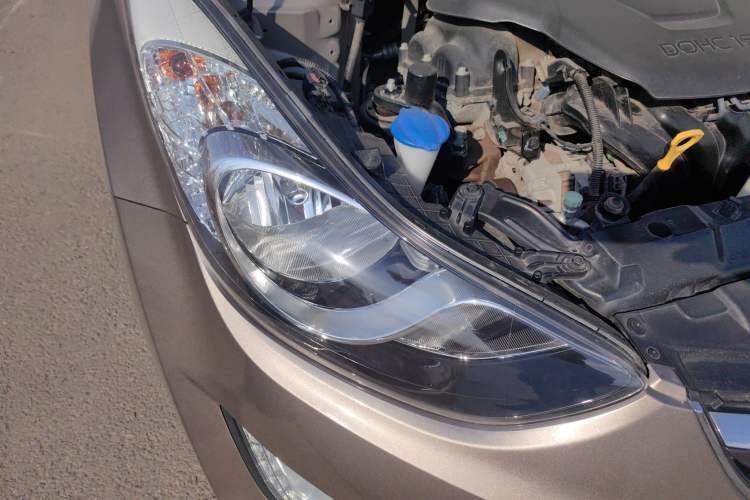 Used Hyundai Elantra (5th Generation / Langdong) 2015 1.6L Manual Leading Model
