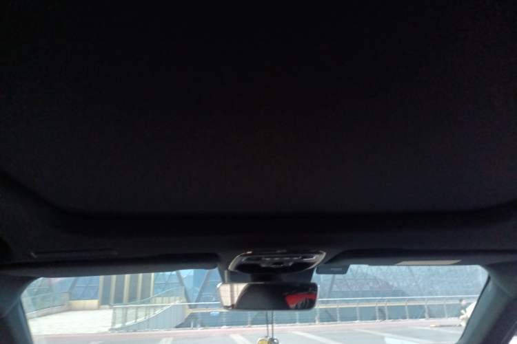 Used Lynk & Co 03 2019 1.5TD DCT JingPro Edition China VI Standard Headliner