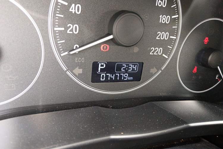 Used Honda City 2018 1.5L CVT Comfort Version Odometer Close Up