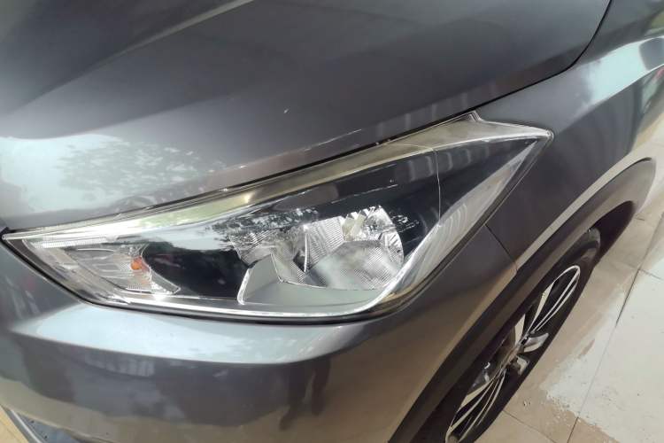 Used Nissan Kicks 2021 1.5L XL CVT Cool Enjoyment Edition Left Front Headlight