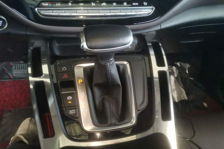 Used GAC Trumpchi M6 2019 270T DCT Luxury Edition (7-seater) China VI Gear Lever