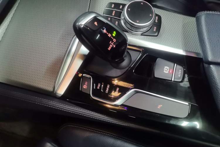 Used BMW 5 Series 2019 Restyled 525i M Sport Package
