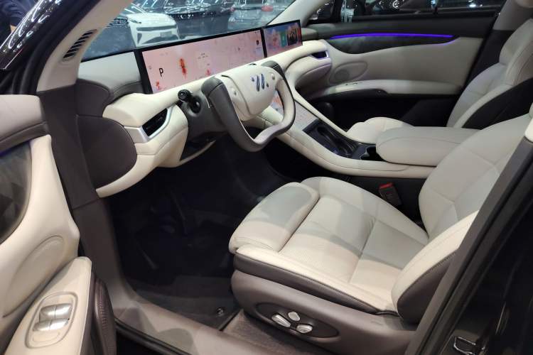 Used IM LS6 2023 Max Standard Edition Left Front Seat