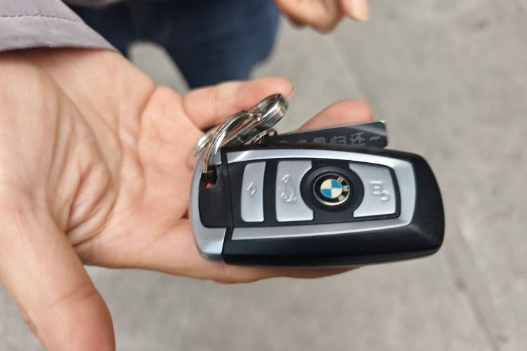 Used BMW 7 Series 2013 730Li Luxury Model
