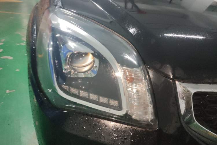 Used Kia Sportage 2013 2.0L Manual Two-Wheel Drive GL Trim
